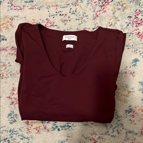 ARITZIA CONTOUR FIXTURE LONGSLEEVE - Picture 1 of 4